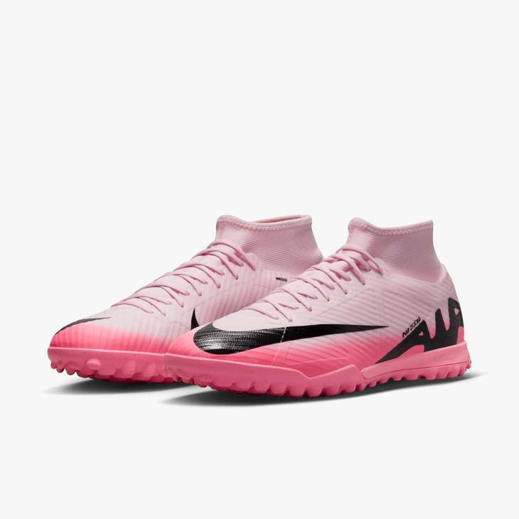 Pink nike soccer shoes best sale