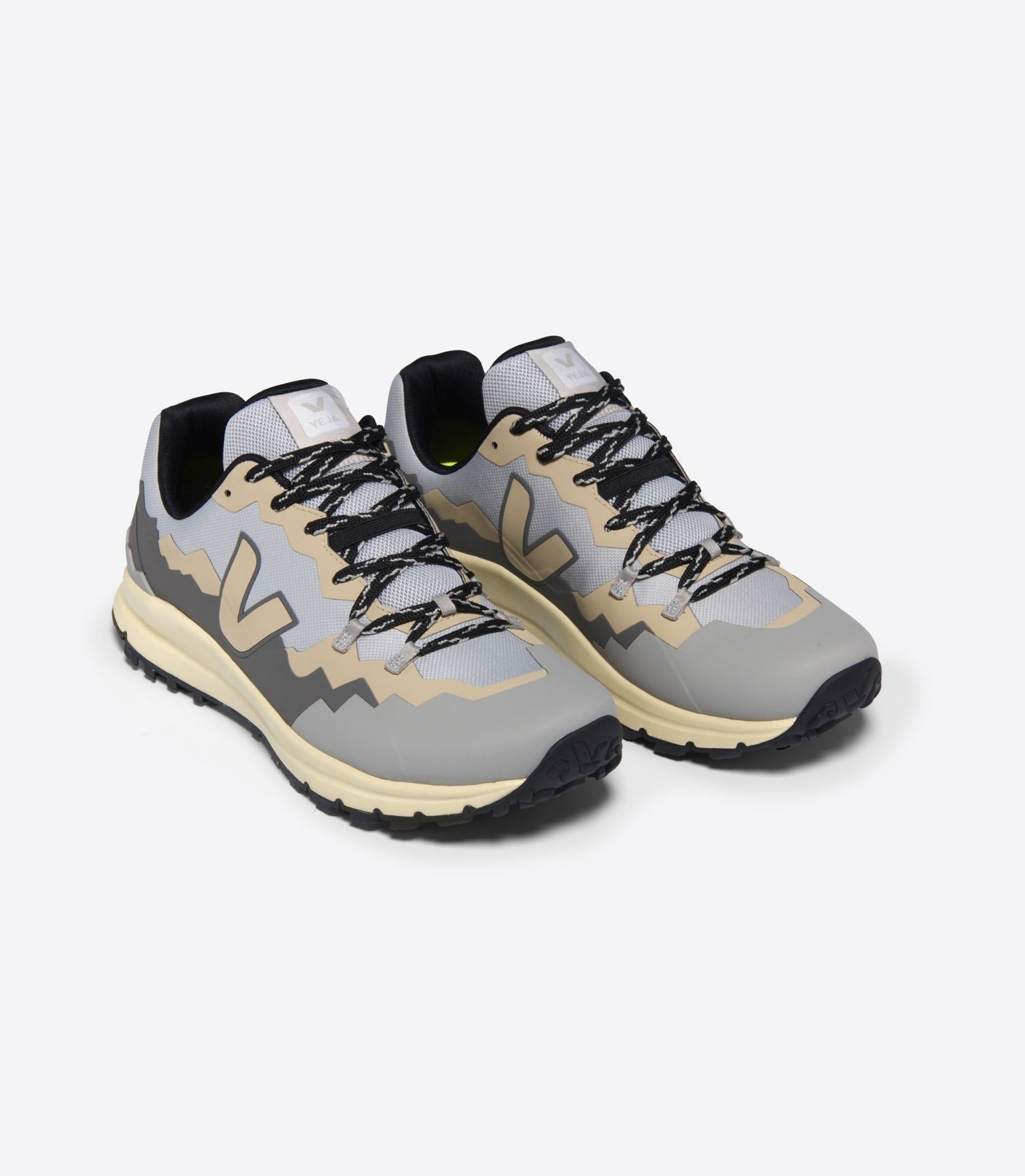 Veja Fitz Roy Light Trek Shell - Shark/Almond